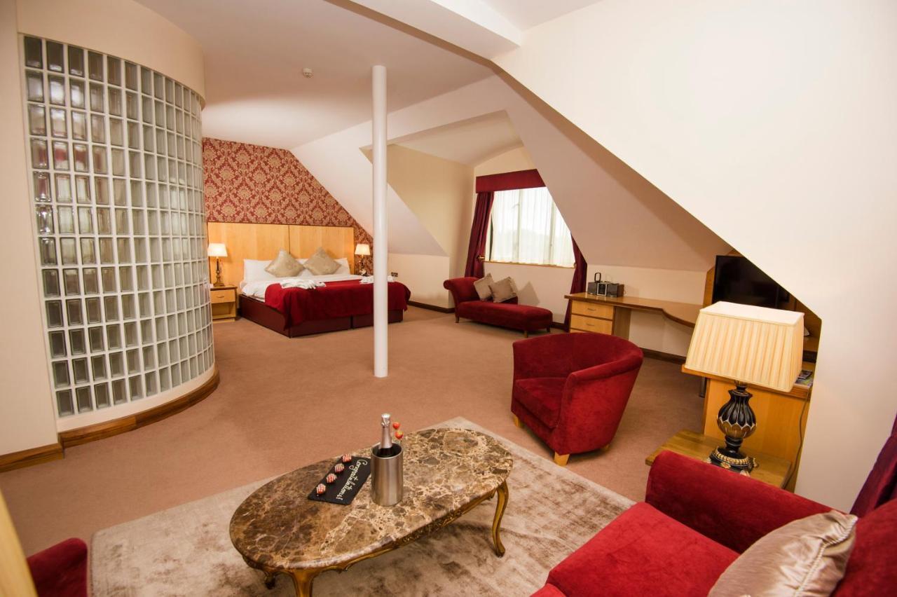La Mon Hotel & Country Club Castlereagh Exteriér fotografie